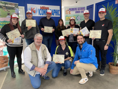 Des nouveaux formateurs en premiers secours chiens et chats formés à Lille !